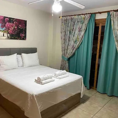Serviced With Sea View & Location, Costa Adeje, Americas, Tenerife Appartement *